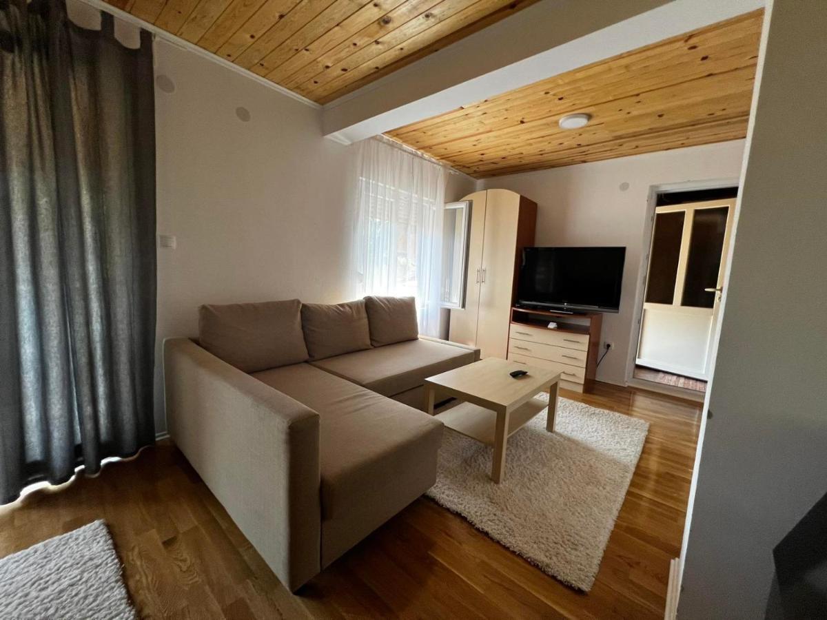 Ljubav Stara Zaovine Hotel Lazici ภายนอก รูปภาพ