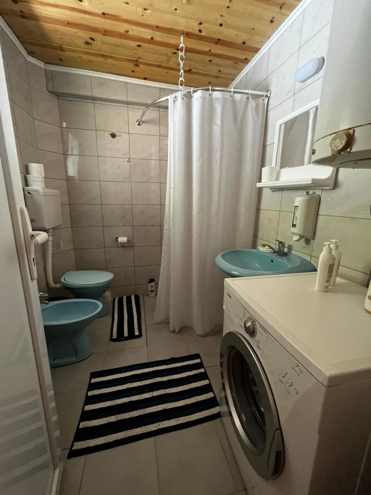 Ljubav Stara Zaovine Hotel Lazici ภายนอก รูปภาพ