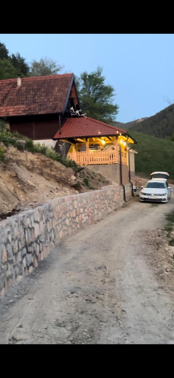 Ljubav Stara Zaovine Hotel Lazici ภายนอก รูปภาพ