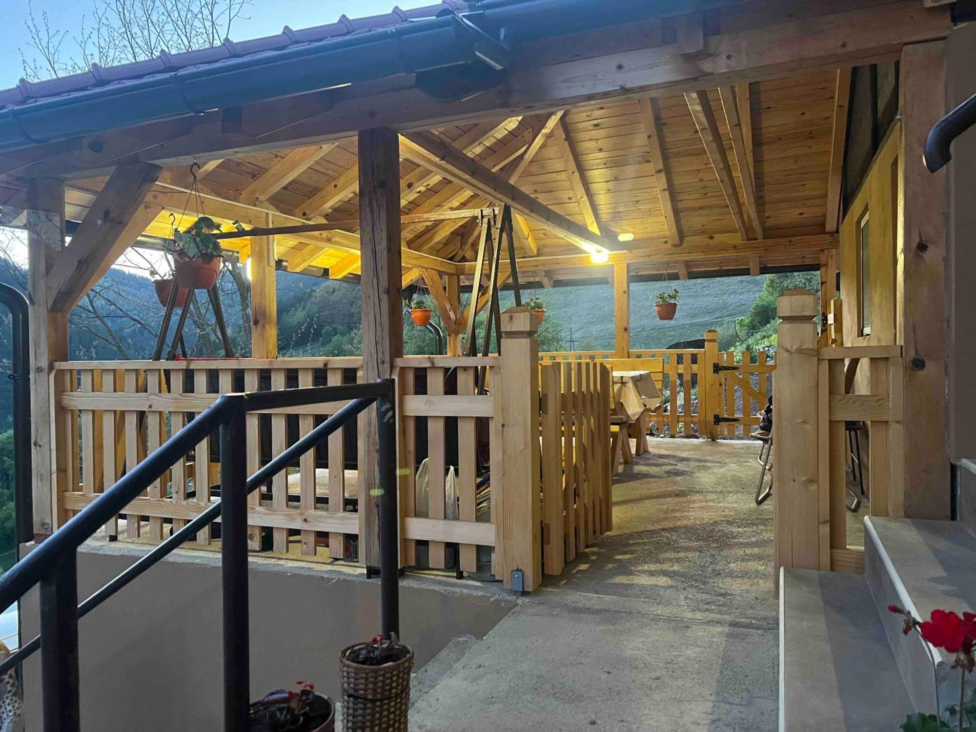 Ljubav Stara Zaovine Hotel Lazici ภายนอก รูปภาพ