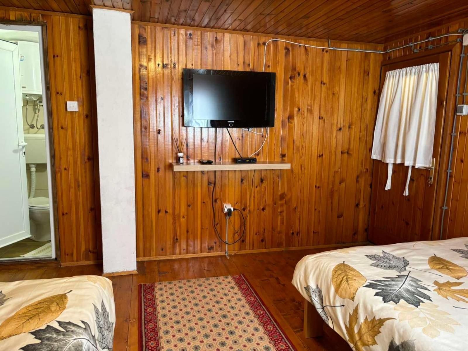 Ljubav Stara Zaovine Hotel Lazici ภายนอก รูปภาพ