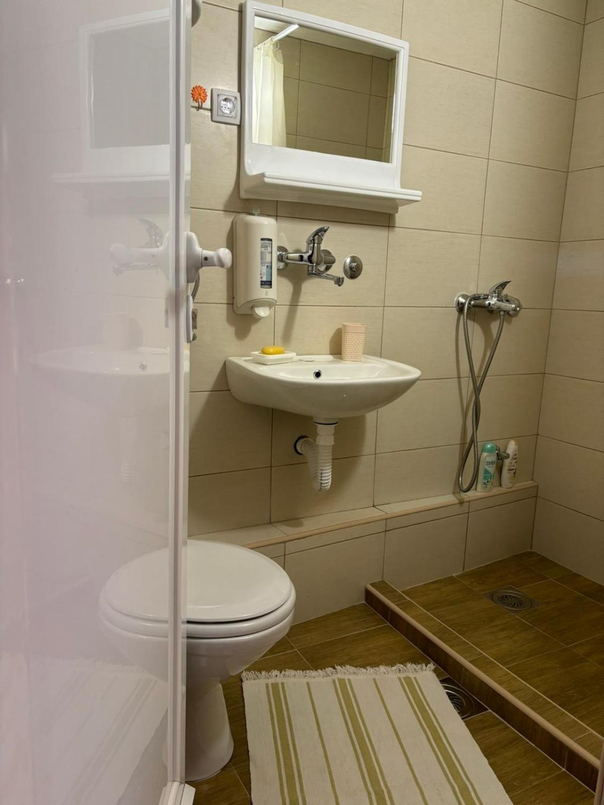Ljubav Stara Zaovine Hotel Lazici ภายนอก รูปภาพ